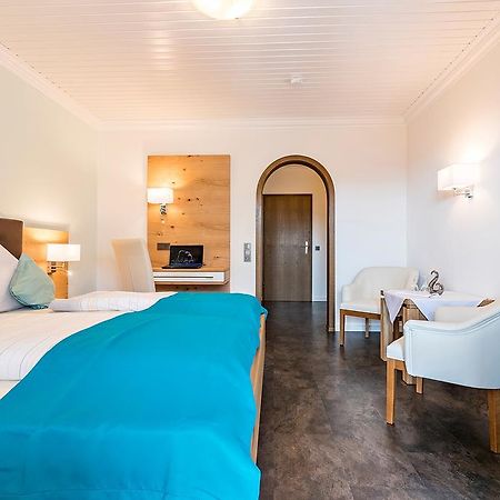 Graefliches Hotel Alte Post 巴特比恩巴赫 外观 照片