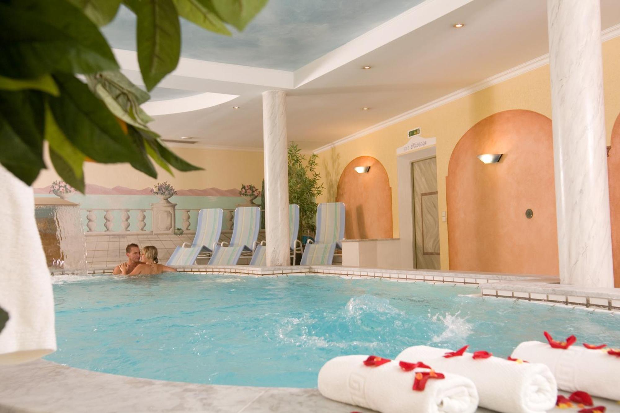 Graefliches Hotel Alte Post 巴特比恩巴赫 外观 照片