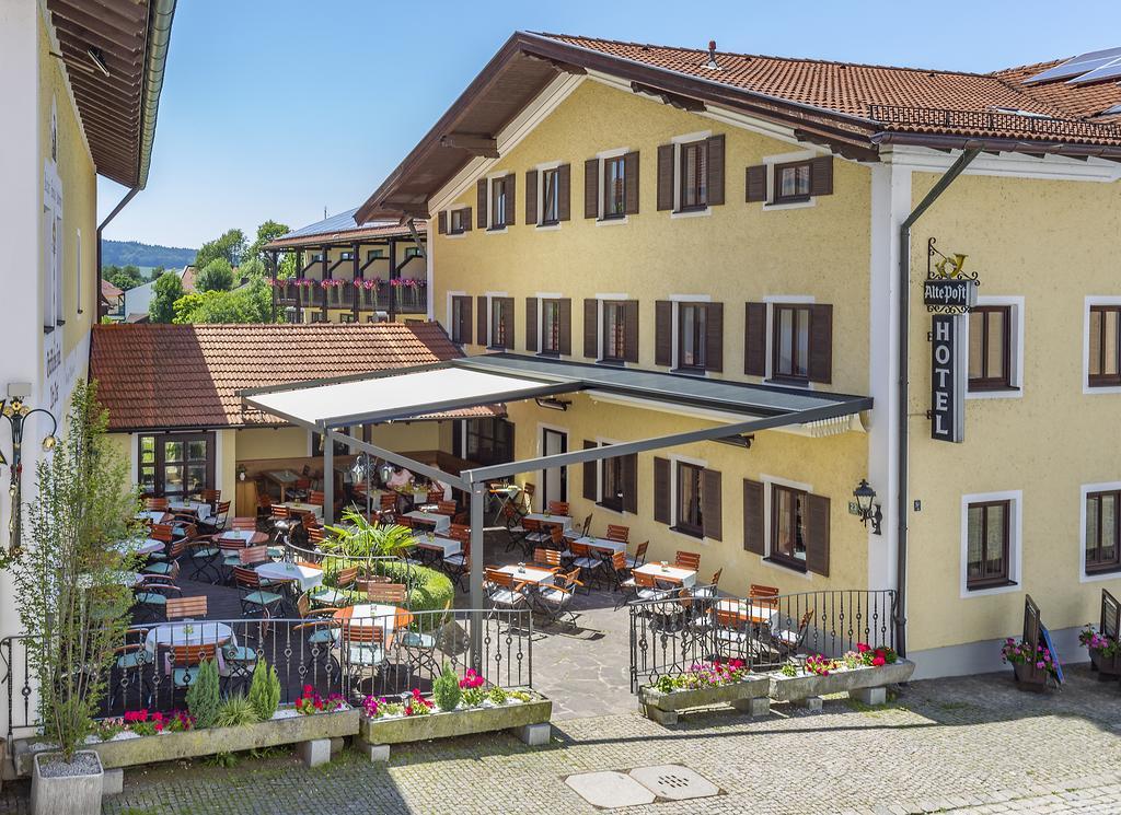 Graefliches Hotel Alte Post 巴特比恩巴赫 外观 照片