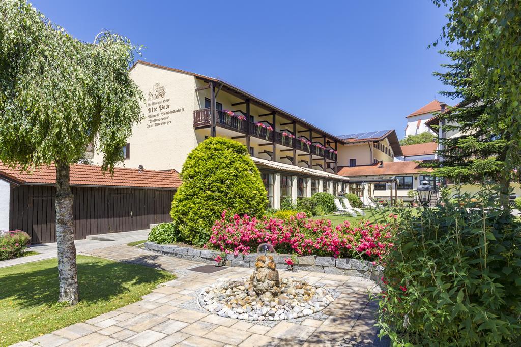 Graefliches Hotel Alte Post 巴特比恩巴赫 外观 照片