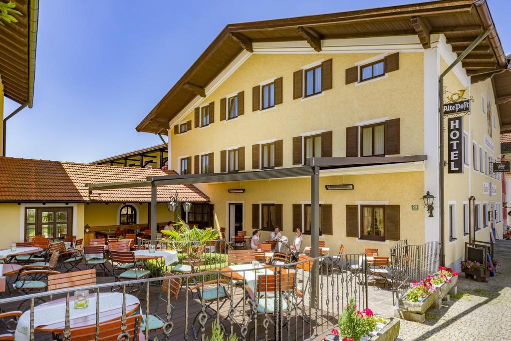 Graefliches Hotel Alte Post 巴特比恩巴赫 外观 照片