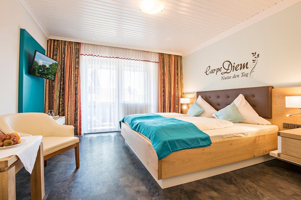 Graefliches Hotel Alte Post 巴特比恩巴赫 外观 照片