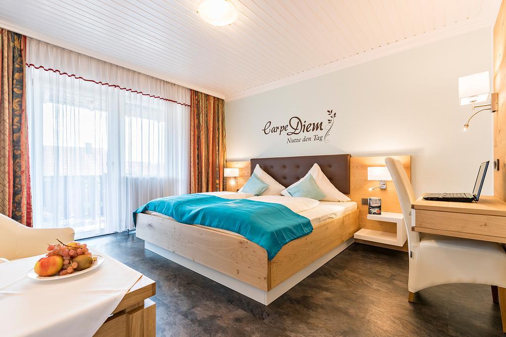 Graefliches Hotel Alte Post 巴特比恩巴赫 外观 照片